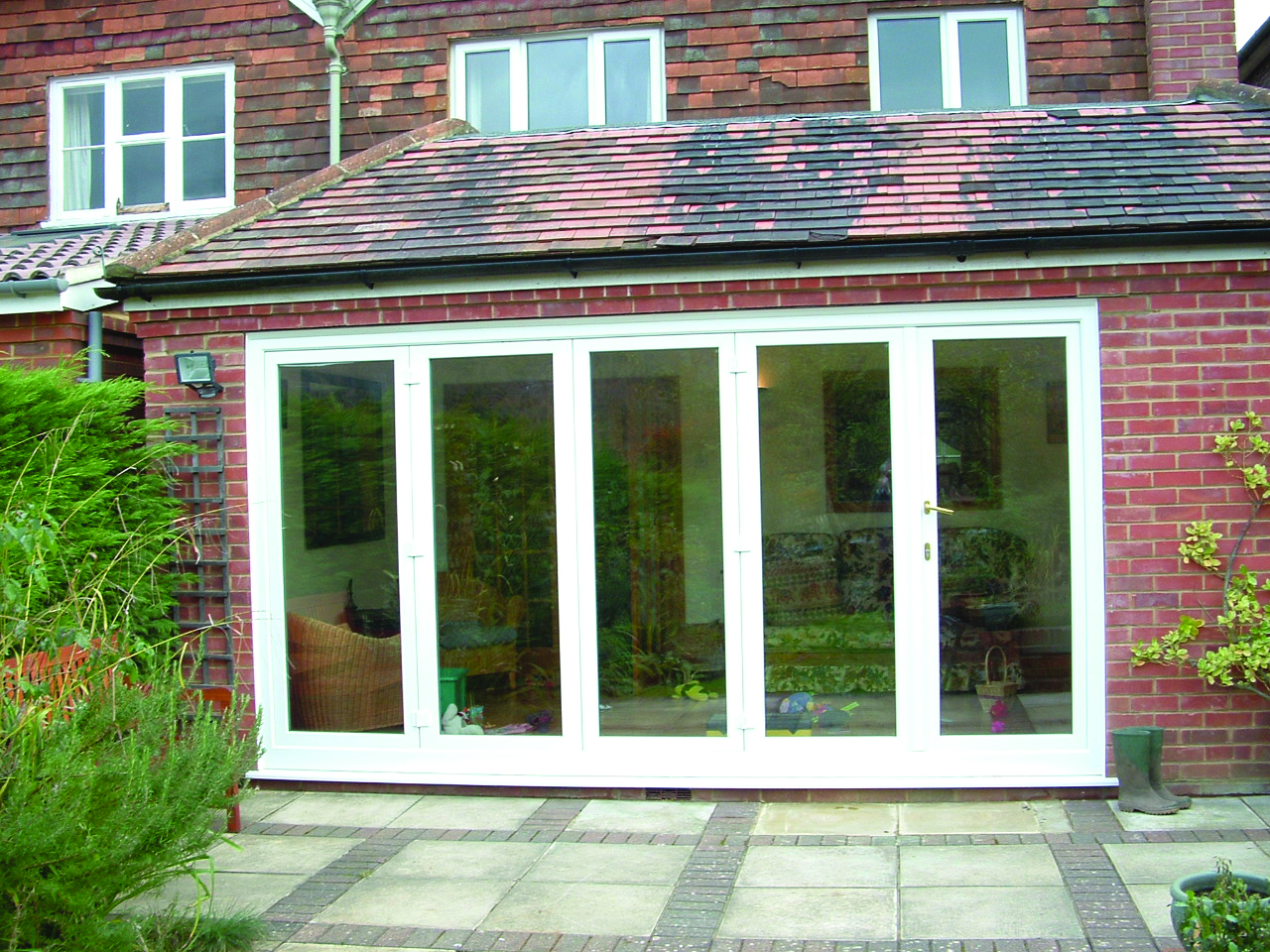 Bifold2-which material is best for bifold doors